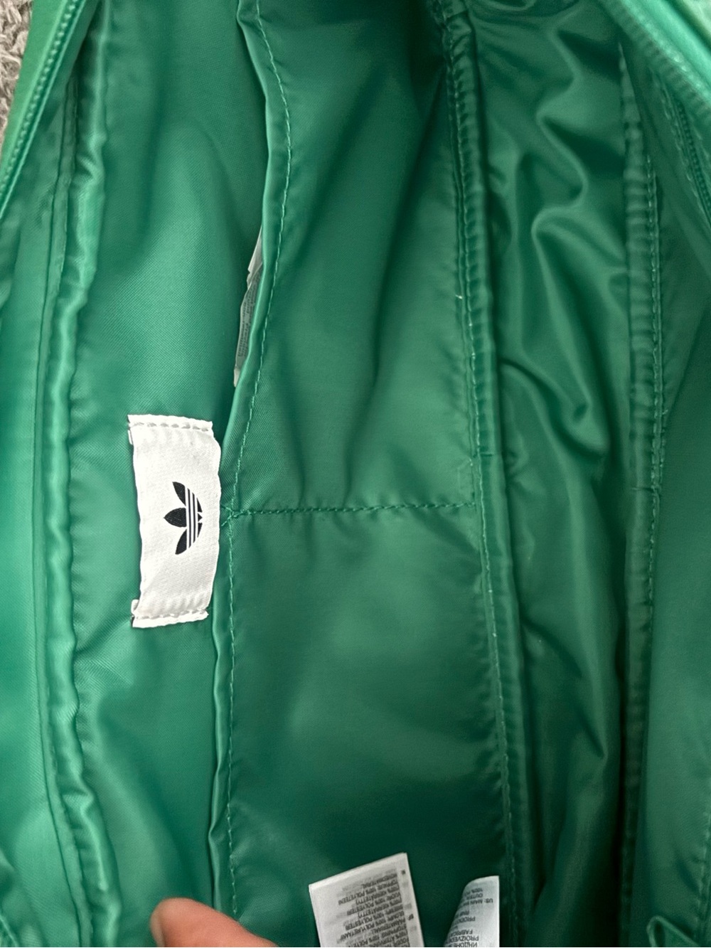 adidas Green Shoulder Bag with White Piping - Picture 3 of 5